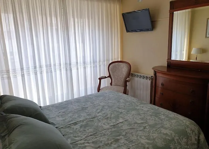Apartamento Con Garaje. Luminoso Y Confortable