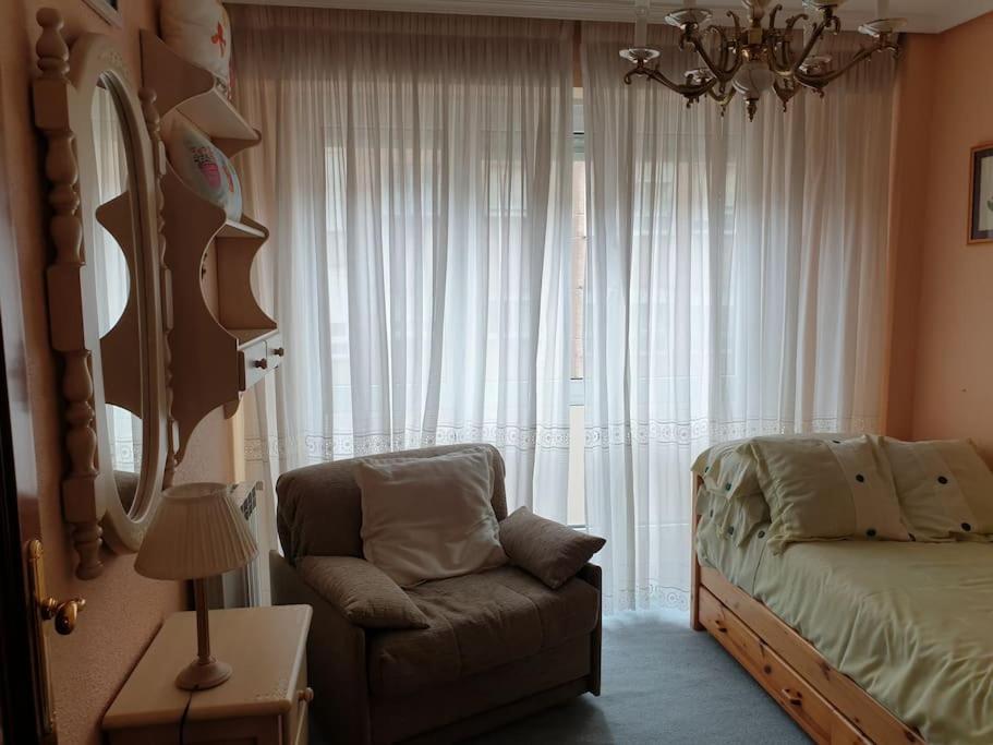 Apartment Con Garaje. Luminoso Y Confortable *
